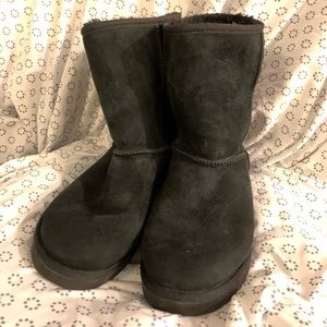UGG Australia classic short black boots